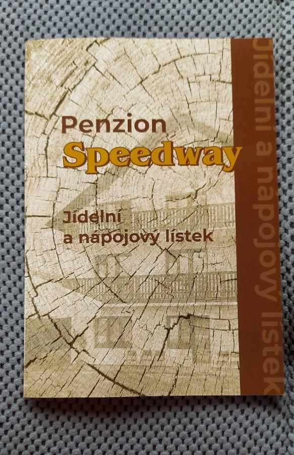 Penzion Speedway Marianske Lazne Bagian luar foto